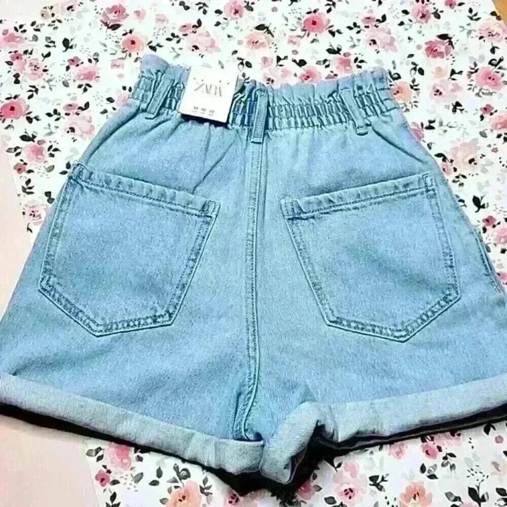 Zara High Rise Denim Shorts - Picture 3 of 4